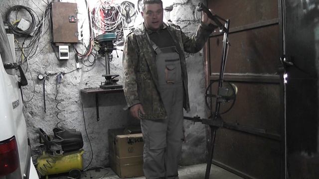 Як зробити підйомник для зовнішнього блоку кондиціонера своїми руками. В відео є всі розміри. смотреть онлайн