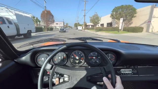 1970 Porsche 911 S Coupe Signal Orange Video смотреть онлайн