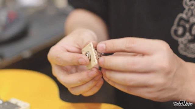 59Modify EP.10 โม Epiphone ให้เป็น R9 !! | Seymour Antiquity PAF смотреть онлайн