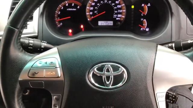 TOYOTA HI-LUX 3.0 D-4D Invincible Pickup Double Cab 4dr Diesel Auto 4WD смотреть онлайн