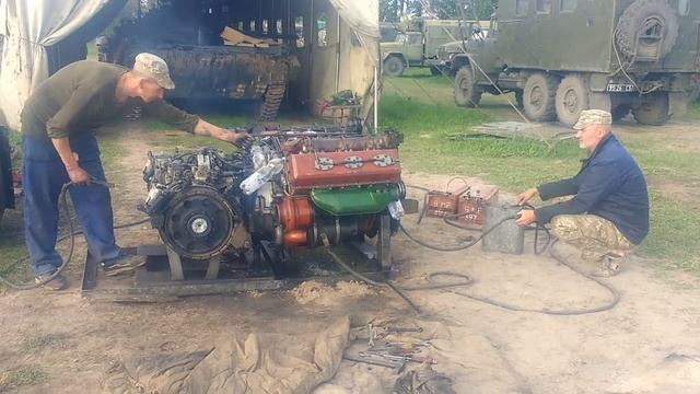 Запуск двигателя УТД-20 до установки на БМП смотреть онлайн