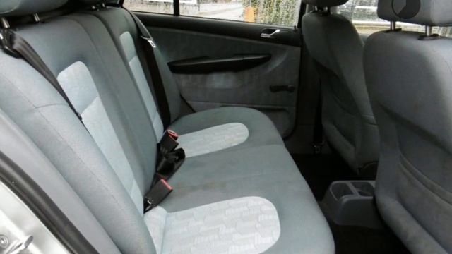 Škoda Fabia Combi 1.4 MPi Comfort Airco Cruise Trekhaak смотреть онлайн