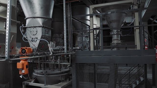 Мега Корм - экскурсия по заводу смотреть онлайн