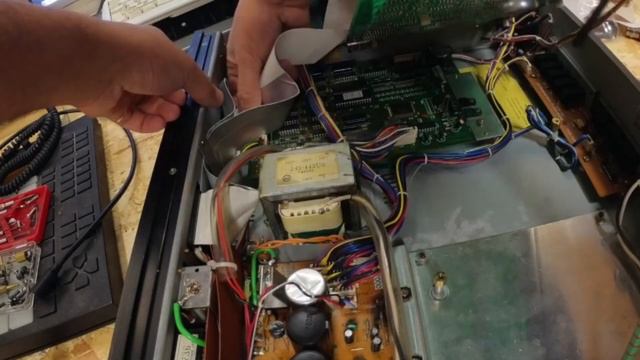 Roland MKS70 - New Battery and Ambient Re-Assemble Timelapse (feat Soma Cosmos and Pladask Fabrikat смотреть онлайн