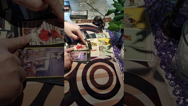 Онлайн гадание. Вернётся ли он ко мне? Часть 1. смотреть онлайн
