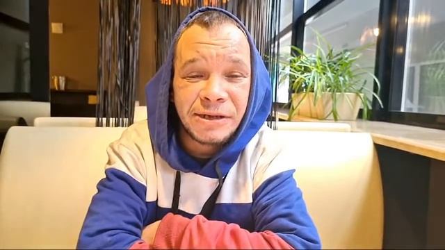 СТРИМ С БЕЗДОМНЫМ / ЦЕНТРАЛЬНАЯ НАБЕРЕЖНАЯ СОЧИ