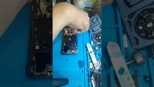 Ремонт разбор Huawei Mate 50 Pro смотреть онлайн
