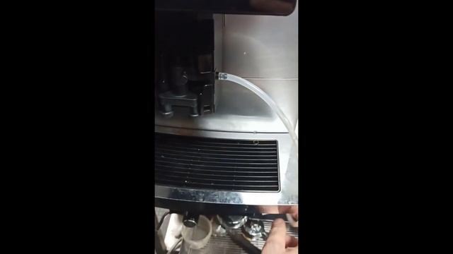 Чистка и уход за кофемашиной Dr.Coffee F10-F11 смотреть онлайн