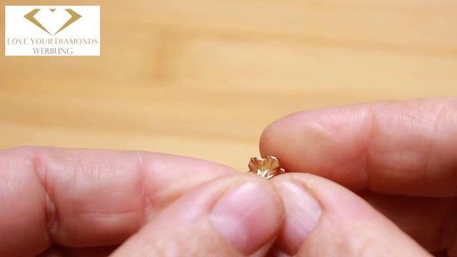 Love Your Diamonds realistische Blümchen Ohrstecker aus echtem 585 Gelb Gold смотреть онлайн
