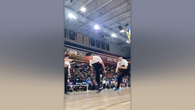 ОНА НЕ ЗНАЛА, ЧТО ЕЁ СНИМАЕТ КАМЕРА, И СДЕЛАЛА ЭТО. 200 НЕВЕРОЯТНЫХ МОМЕНТОВ(0) смотреть онлайн