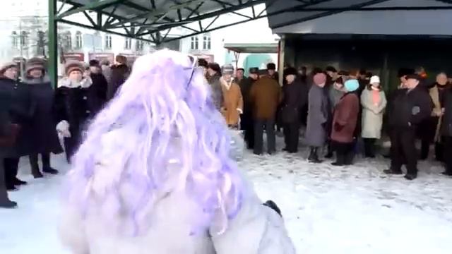 , Каляда в Сквере Гармонистов г. Орла (из архива) смотреть онлайн