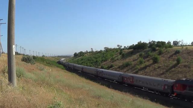 Тепловоз ТЭП70БС-224 с поездом №290 Екатеринбург — Анапа смотреть онлайн