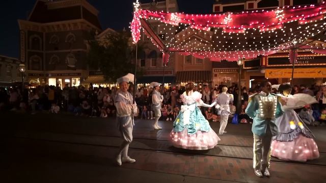 [FULL SHOW] 2022 Main Street Electrical Parade 50th Anniversary - Disneyland смотреть онлайн