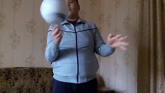 Видео обучение как крутить мяч на ручке смотреть онлайн