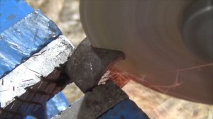 Приспособление для ЗАТОЧКИ СВЕРЛ из ржавой гайки