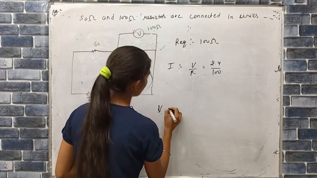 50 ohm and 100 ohm resistor are connected in series the connection is connected with a battery смотреть онлайн
