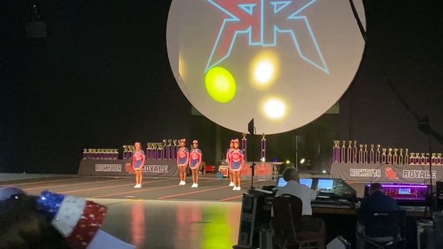 Day 48 | COMPETITION DAY | Cheerleading | Doing my best | VLOGGING with the Gibbs смотреть онлайн