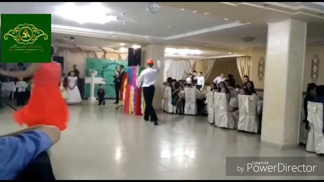 ТАНЕЦ ТРАНСФОРМАЦИЯ...ЗА СЕКУНДЫ НЕСКОЛЬКО РАЗ ПЕРЕОДЕВАЮТСЯ смотреть онлайн