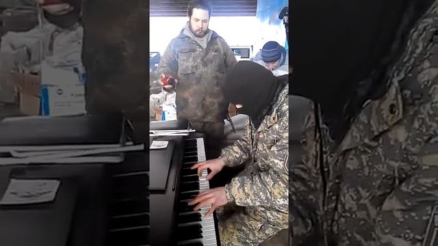 Уникальное видео концерта на открытом воздухе в Песках смотреть онлайн