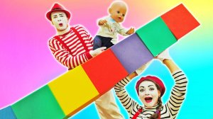 Весёлые игры - Кукла БЕБИ БОН строит большую Башенку! Мультик для детей с Baby Born. Смешные видео