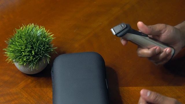 Philips Norelco Multigroom All-in-One Trimmer Series 9000 смотреть онлайн