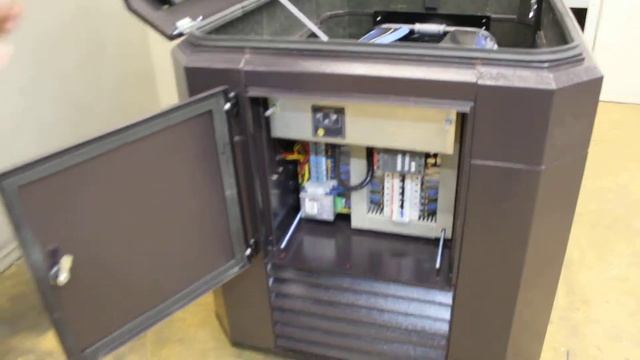 Установка генератора SDMO 6500E AVR в контейнер