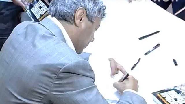 Луческу представил книгу.mpg смотреть онлайн