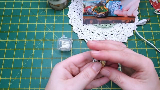 Немного о вязании из фактурной пряжи // каким крючком // влог 01.2021 смотреть онлайн