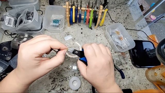 Браслеты На Проволоке С Памятью И Болтаю О Разном смотреть онлайн