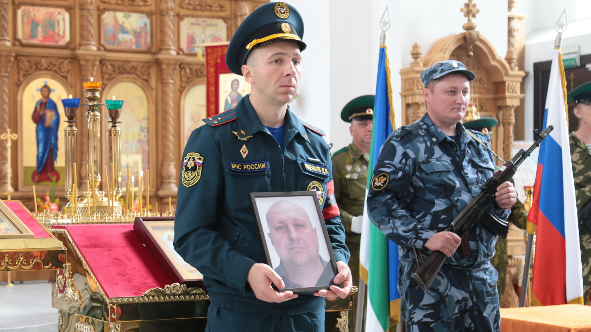Владимир Уйба о прощании с Александром Молевым, героически погибшим во время спецоперации на Украине смотреть онлайн