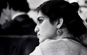 Барно Исҳоқова - Гули лола