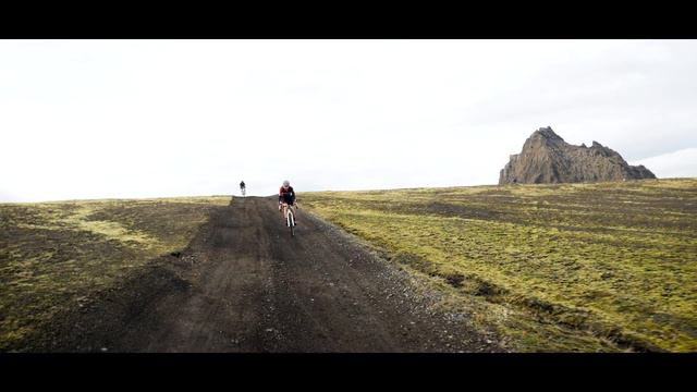 200km Across Iceland's Lava Fields | Rift Gravel Race смотреть онлайн