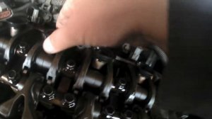 Замена сальников свечных колодцев Митцубиси лансер 9.