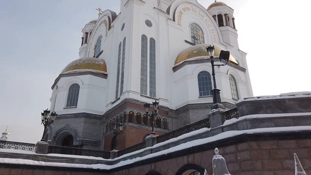 ЕКАТЕРИНБУРГ. ХРАМ на КРОВИ ПАМЯТЬ УБИЙСТВА НИКОЛАЯ II и ЕГО СЕМЬИ. УСАДЬБА РАСТОРГУЕВЫХ ХАРИТОНОВЫ смотреть онлайн