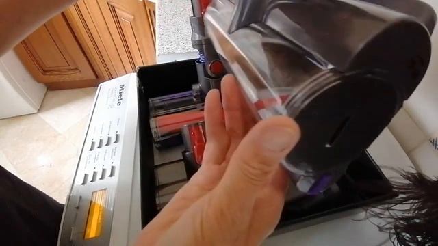 Обзор пылесоса Dyson V11 Absolute. смотреть онлайн