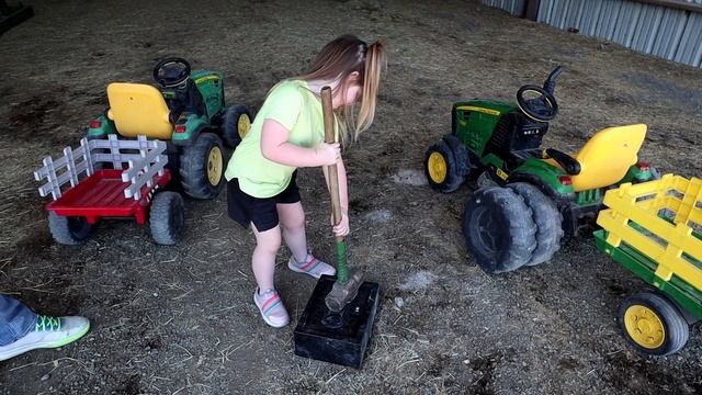 Using kids tractors to open mystery safe on the farm | Tractors for kids смотреть онлайн