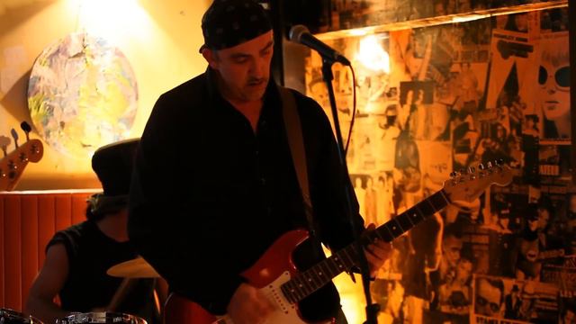 Rock and Roll (Led Zeppelin) - Los MilkyWays en el Ondarra смотреть онлайн