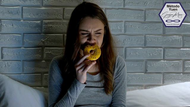 Fuertes y neutrales ante los trastornos alimenticios como son Anorexia y Bulimia con Método Yuen смотреть онлайн
