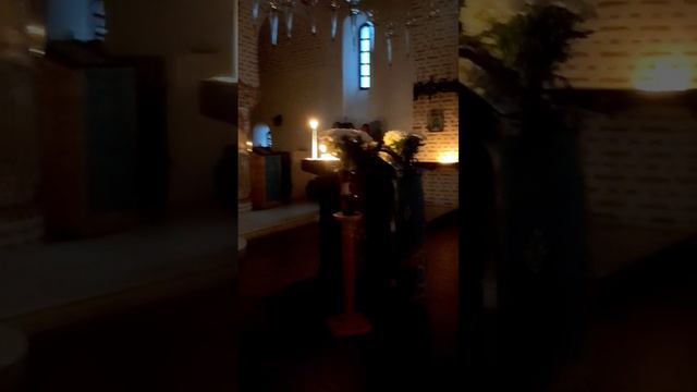 Праздничное всенощное бдение накануне Покрова Пресвятой Богородицы #tataanri #хрампокровазеленогорс смотреть онлайн