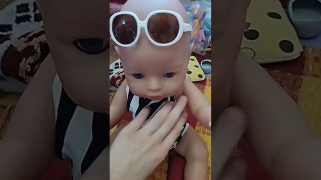 Что натворила baby born Соня?       Зачем Соня плюхнулись в ванну в платье?   Darina TV