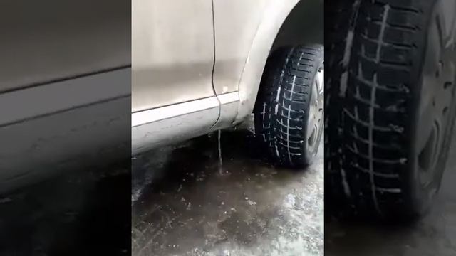 Вода в пороге у Туарега смотреть онлайн