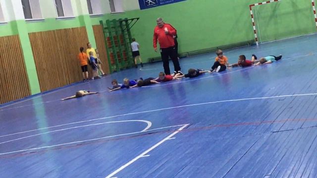 Кирюша первый раз пришел на футбол смотреть онлайн