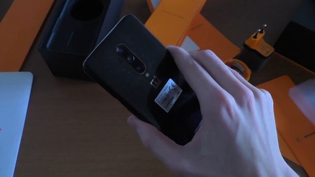 Распаковка OnePlus 7T Pro McLaren Edition - Перехожу на Android? смотреть онлайн