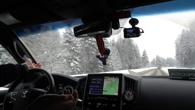 Land Cruiser 200 в 2022 году. Отзыв владельца. смотреть онлайн