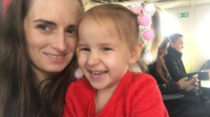 ВЛОГ Едем на новый год Покупаем подарки и одежду Новая машина Алины и Юляшки VLOG