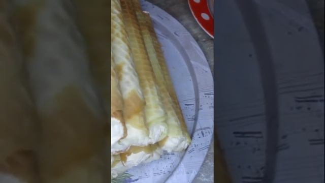 Невероятно вкусно!!! Вафельные трубочки с заварным кремом!!! #shorts@MarynaVolchak смотреть онлайн