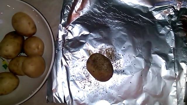 КАРТОФЕЛЬ со специями в ФОЛЬГЕ смотреть онлайн