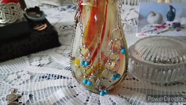 Украшения этой коллекции уникальны,много винтажных и эксклюзивных. смотреть онлайн