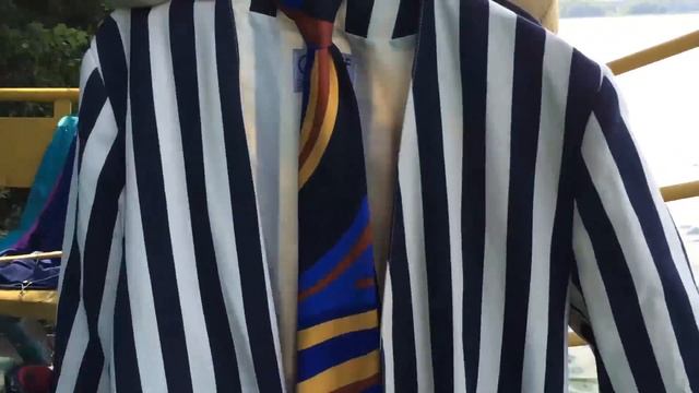 СМЕШНЫЕ ДКЕТКИ Одевают МАМИНУ Одежду /Одеваем ВЕЩИ Бабушки и Дедушки!Видео для детей JoyJoy Lika смотреть онлайн