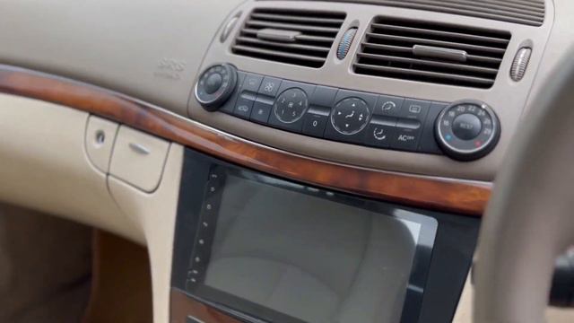 MERCEDES-BENZ E200 Kompressor(W211)Elegance 1.8L ปี2003 เลขไมล์170,000Km.